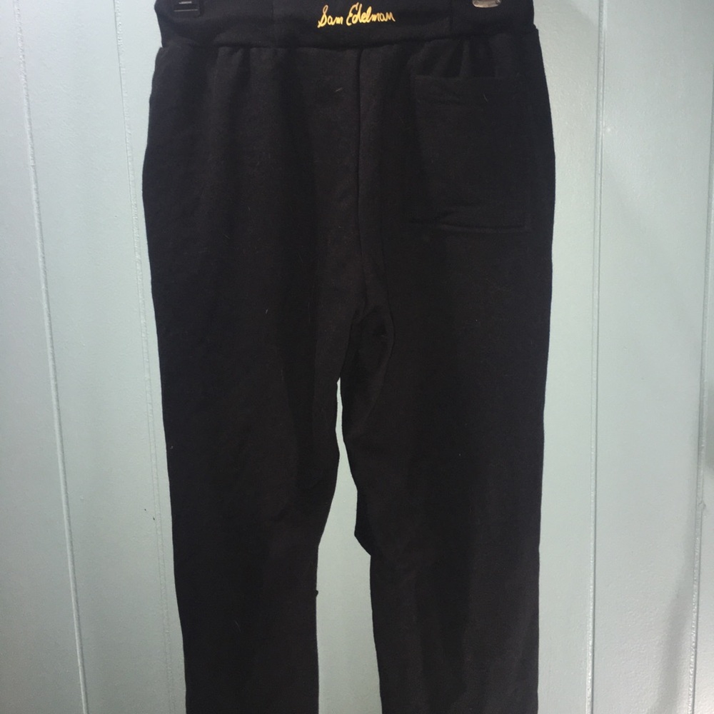 sweatpants